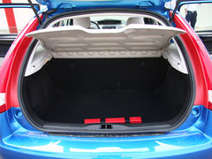 2012款 两厢 1.6L 自动 乐尚型