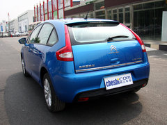 2012款 两厢 1.6L 自动 乐尚型