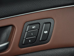 2012款 3.0L 自动 GDI尊贵版