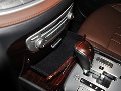 2012款 3.0L 自动 GDI尊贵版