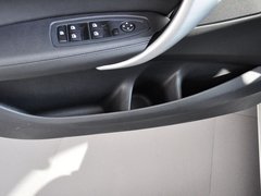 2012款 125i 2.0T 运动型