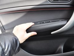 2012款 125i 2.0T 运动型