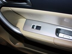 2012款 2.4L 自动 两驱精英型 5座