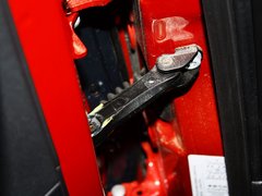 2012款 两厢 2.0L 自动 乐炫型