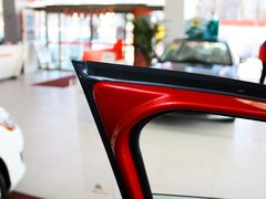 2012款 两厢 2.0L 自动 乐炫型