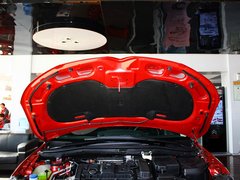 2012款 两厢 2.0L 自动 乐炫型