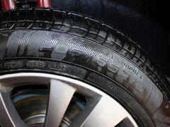 2012款 两厢 2.0L 自动 乐炫型