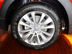 2012款 两厢 2.0L 自动 乐炫型