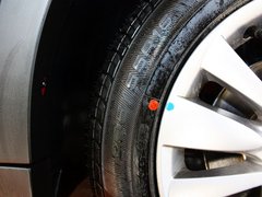 2012款 两厢 2.0L 自动 乐炫型