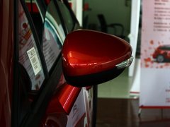 2012款 两厢 2.0L 自动 乐炫型