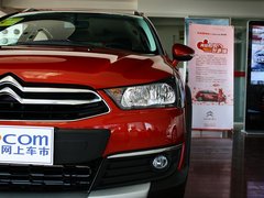 2012款 两厢 2.0L 自动 乐炫型