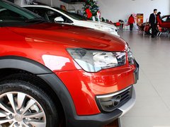 2012款 两厢 2.0L 自动 乐炫型
