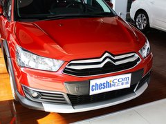 2012款 两厢 2.0L 自动 乐炫型