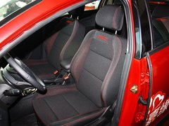 2012款 两厢 2.0L 自动 乐炫型