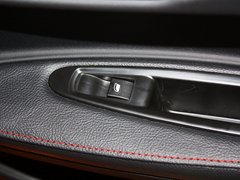 2012款 两厢 2.0L 自动 乐炫型