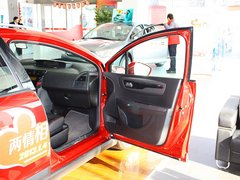 2012款 两厢 2.0L 自动 乐炫型
