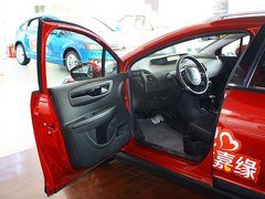 2012款 两厢 2.0L 自动 乐炫型