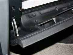 2012款 两厢 2.0L 自动 乐炫型