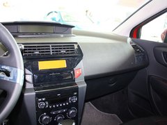 2012款 两厢 2.0L 自动 乐炫型
