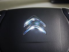2012款 两厢 2.0L 自动 乐炫型