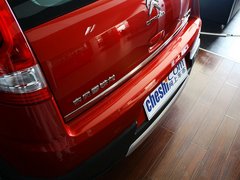 2012款 两厢 2.0L 自动 乐炫型
