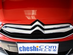 2012款 两厢 2.0L 自动 乐炫型