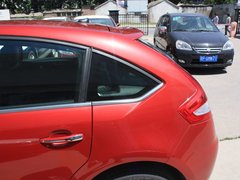 2012款 两厢 2.0L 自动 乐骋型