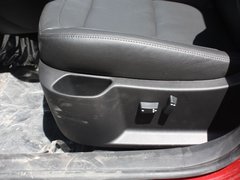2012款 两厢 2.0L 自动 乐骋型