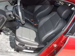 2012款 两厢 2.0L 自动 乐骋型