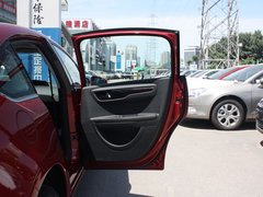 2012款 两厢 2.0L 自动 乐骋型