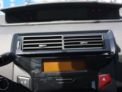 2012款 两厢 2.0L 自动 乐骋型