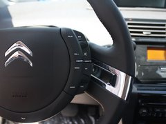 2012款 两厢 2.0L 自动 乐骋型