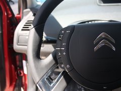 2012款 两厢 2.0L 自动 乐骋型