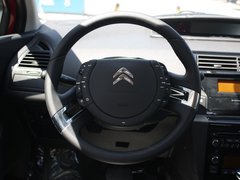 2012款 两厢 2.0L 自动 乐骋型