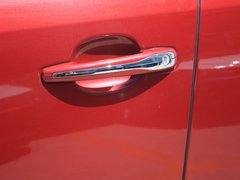 2012款 两厢 2.0L 自动 乐骋型