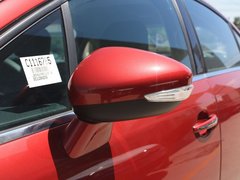 2012款 两厢 2.0L 自动 乐骋型