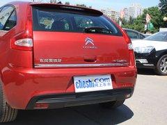 2012款 两厢 2.0L 自动 乐骋型