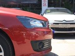 2012款 两厢 2.0L 自动 乐骋型