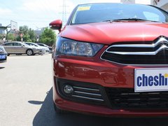 2012款 两厢 2.0L 自动 乐骋型