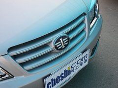 2012款 1.0 手动 两厢标准型