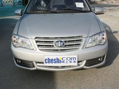 2012款 1.0 手动 两厢标准型