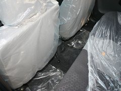 2012款 1.0 手动 两厢标准型