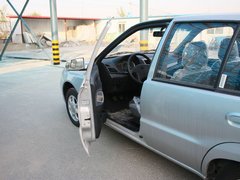 2012款 1.0 手动 两厢标准型