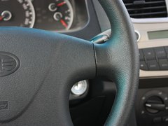 2012款 1.0 手动 两厢标准型