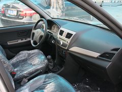 2012款 1.0 手动 两厢标准型