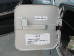 2012款 1.0 手动 两厢标准型