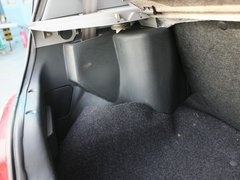 2012款 1.0 手动 两厢标准型
