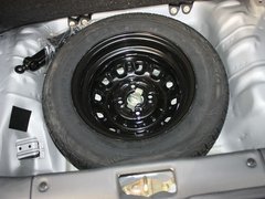 2012款 1.0 手动 两厢标准型