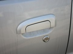 2012款 1.0 手动 两厢标准型