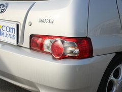 2012款 1.0 手动 两厢标准型